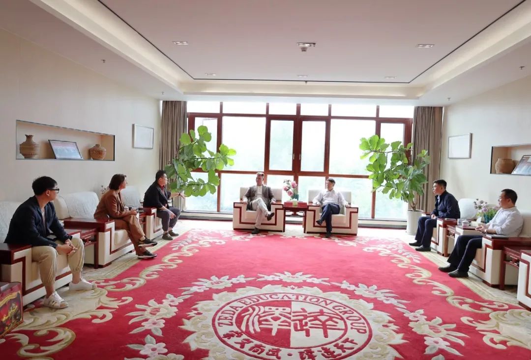 人人体育与俄罗斯图拉国立师范大学成功签约！